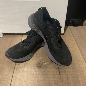 Women's Size 9 Nike Epic React Running Shoes.